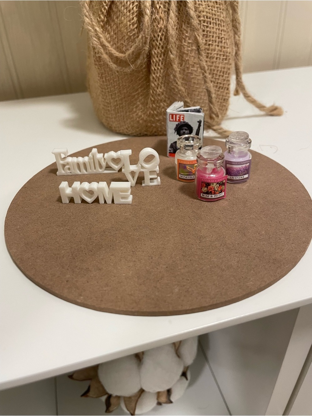 Miniature Dollhouse Scale Decorative Accents